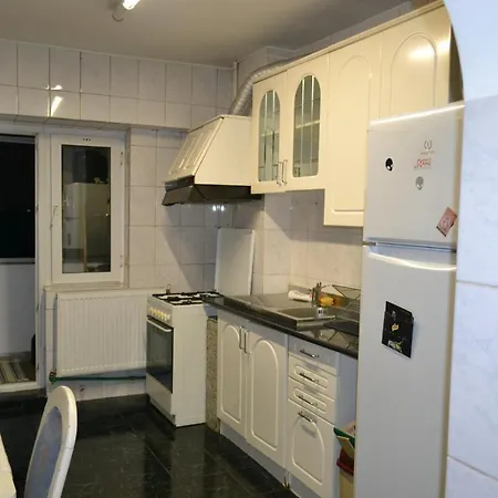 Dreams By The River * Bucarest